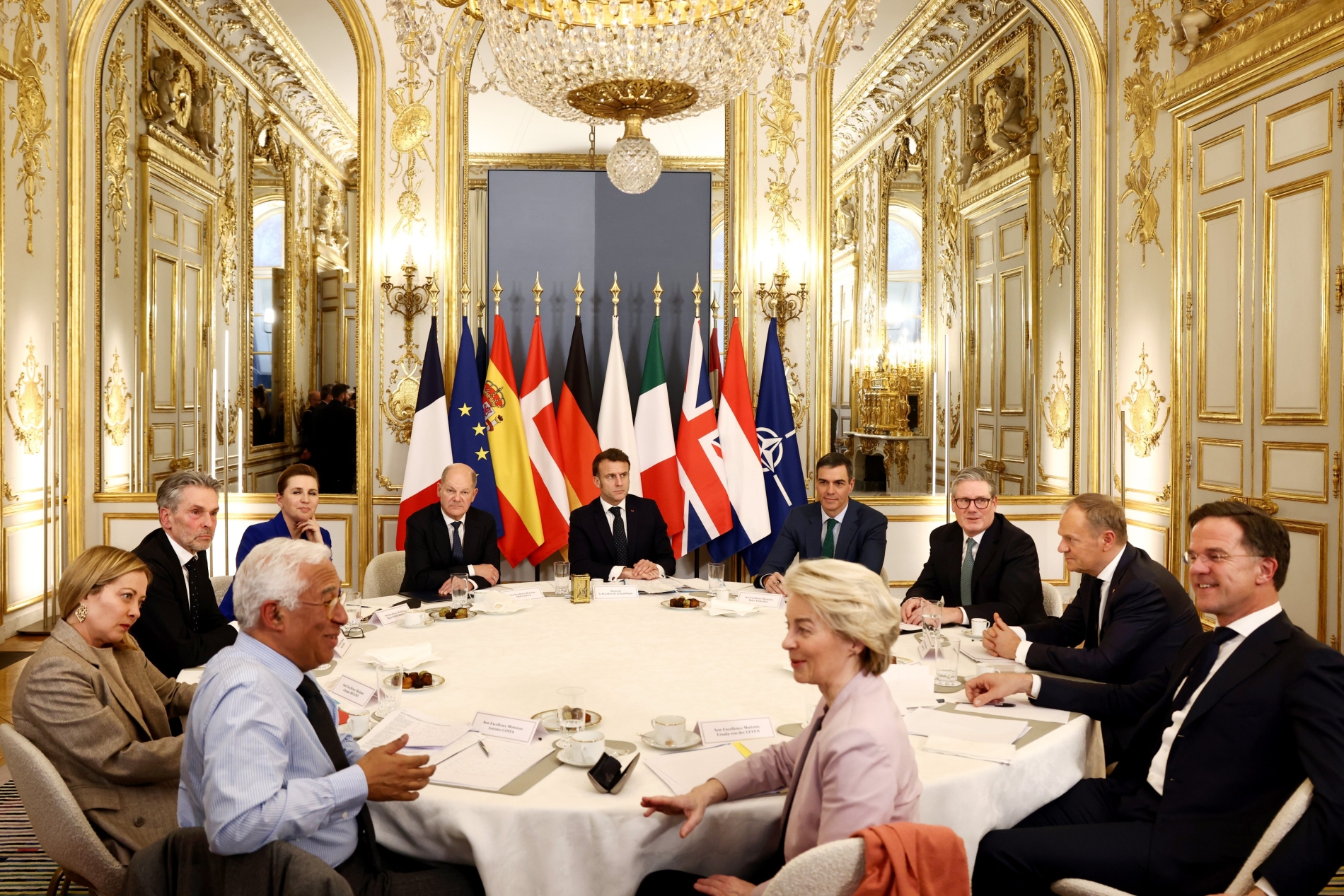 @EmmanuelMacron