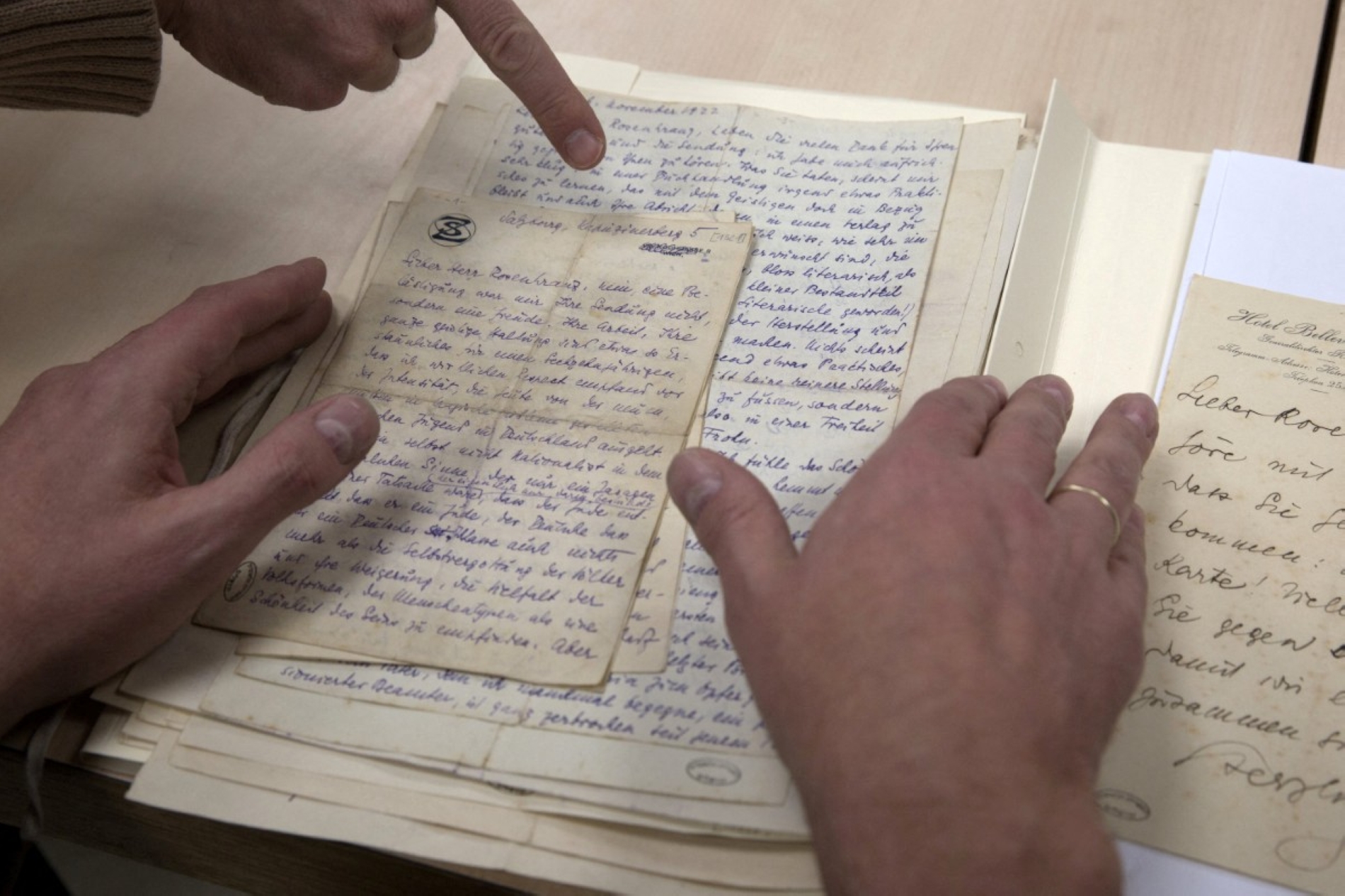 MENAHEM KAHANA / AFP