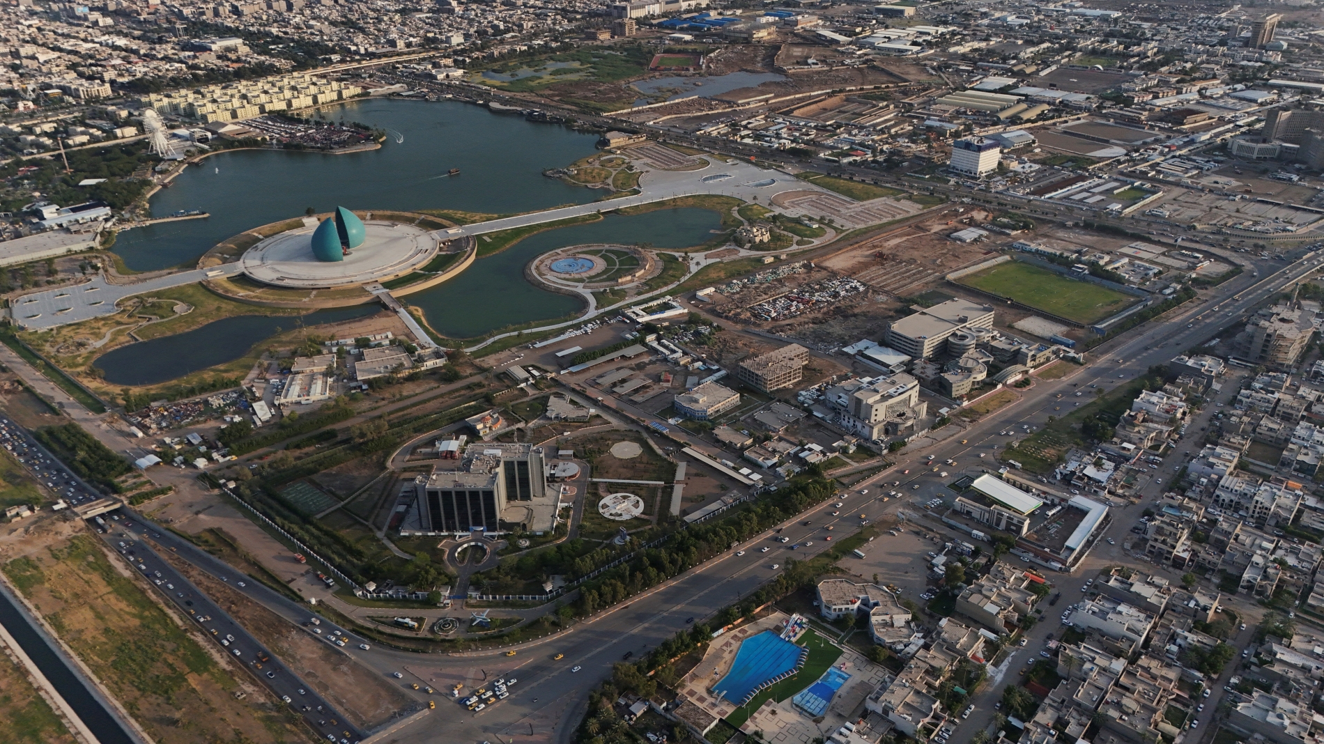 Thaier Al-Sudani / REUTERS