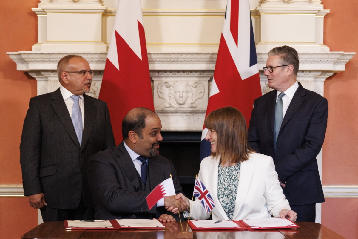 Bahrain&#039;s Finance Minister Sheikh Salman bin Khalifa Al Khalifa and UK Chancellor Rachel Reeves sign bilateral investment deals in London on 19 June 2025.