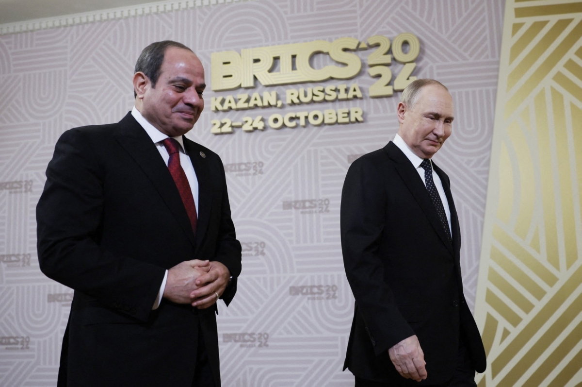 Russian President Vladimir Putin and Egypt's President Abdel Fattah el-Sisi attend a welcoming ceremony for participants of the BRICS summit in Kazan on 22 October 2024.