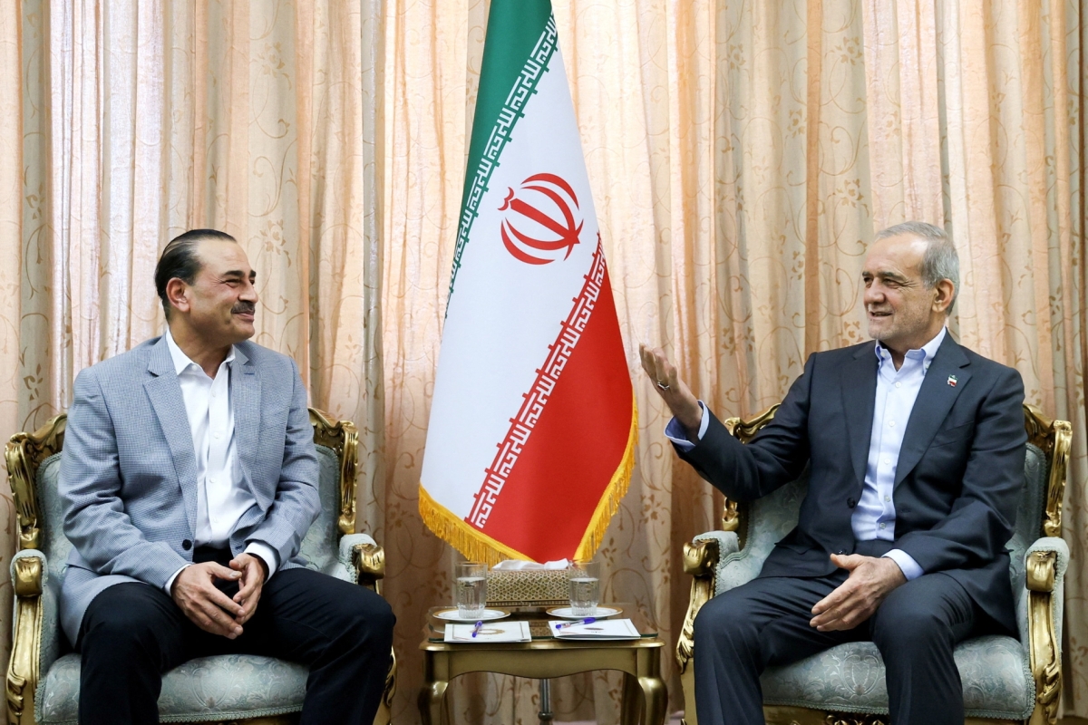 Iranian President Masoud Pezeshkian meets Pakistan's Field Marshal Asim Munir in Tehran on 23 May 2026. 