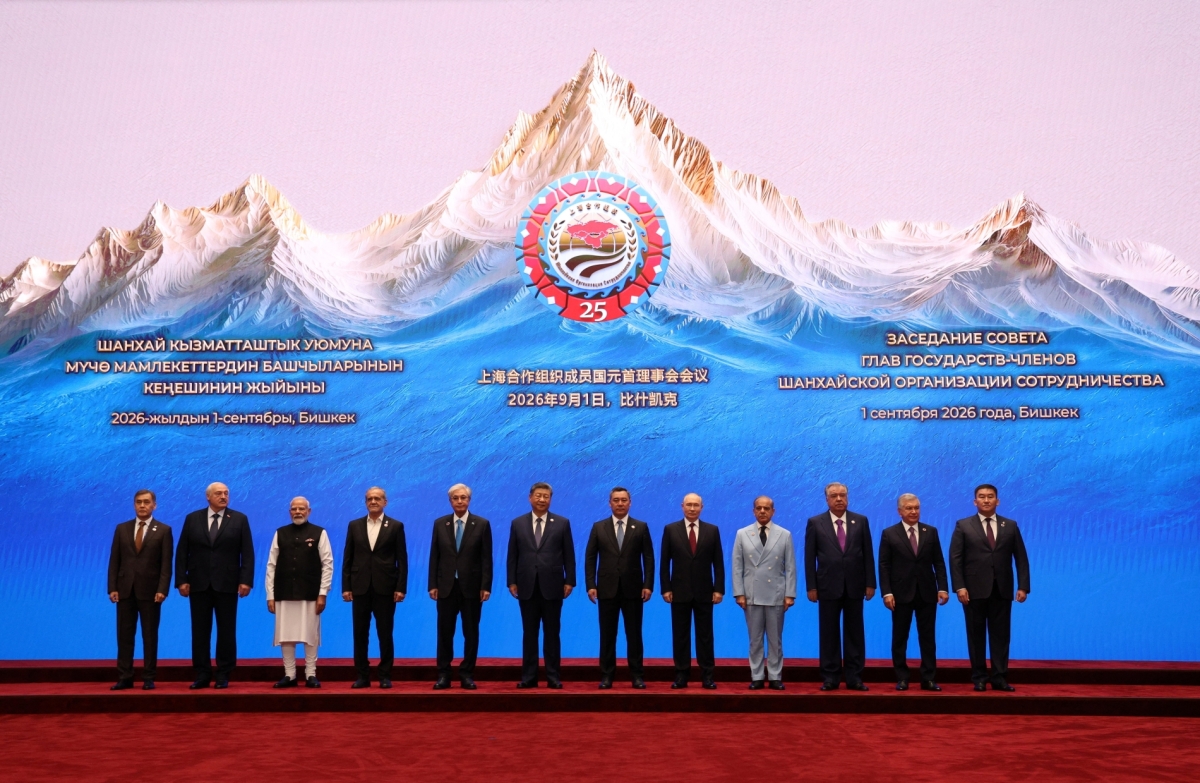 Leaders of SCO member states, including Chinese President Xi Jinping, Russian President Vladimir Putin, and Iranian President Masoud Pezeshkian—ahead of a summit session in Bishkek, Kyrgyzstan, on 1 September 2026.