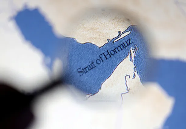 خريطة تظهر مضيق هرمز، في رسم توضيحي بتاريخ 22 يونيو 2025