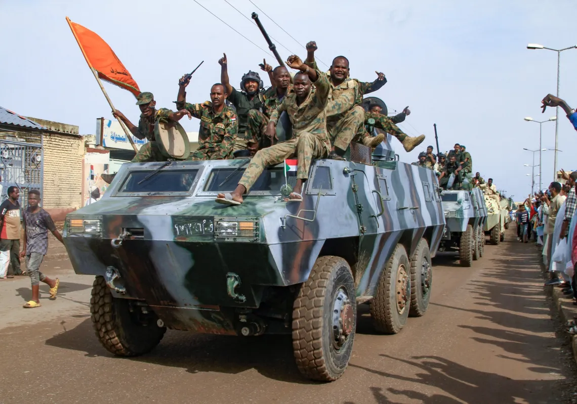 عناصر من القوات المسلحة السودانية يشاركون في عرض عسكري أقيم في يوم الجيش، السودان 14 أغسطس 2024