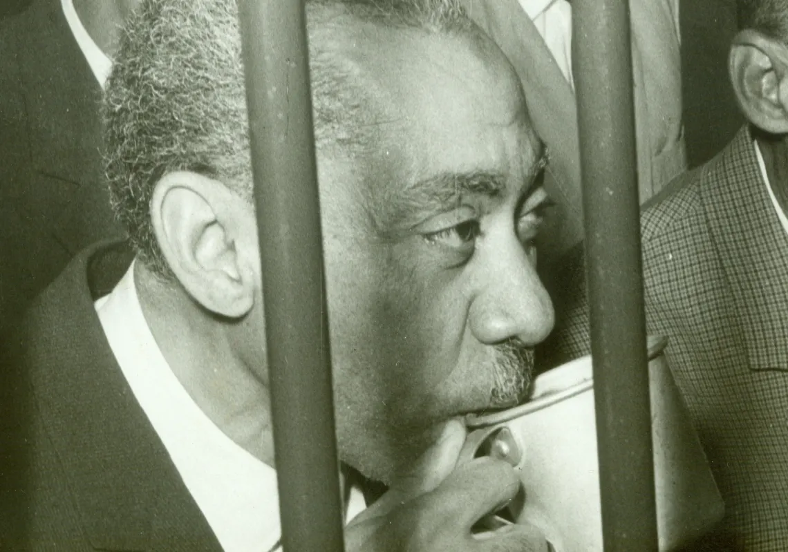 المنظر "الإخواني" سيد قطب اثناء محاكمته في القاهرة في 1966