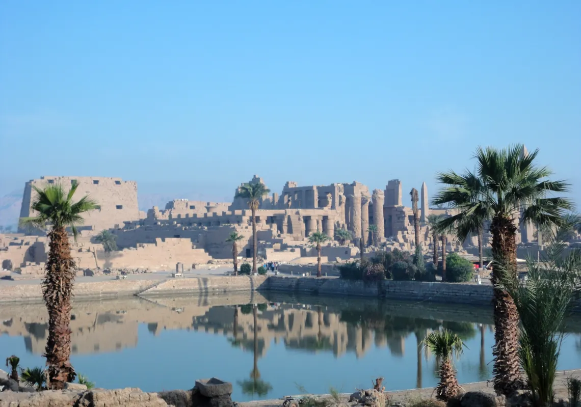 معبد الكرنك المصري الواقع بمدينة الأقصر جنوبي مصر