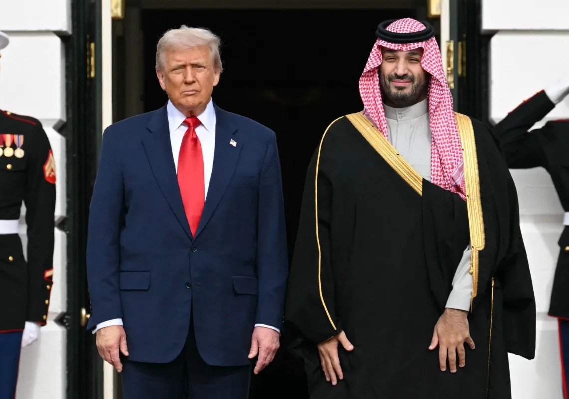 ولي العهد السعودي الأمير محمد بن سلمان والرئيس الأميركي دونالد ترمب في البيت الأبيض في واشنطن في 18 نوفمبر/تشرين الثاني 2025