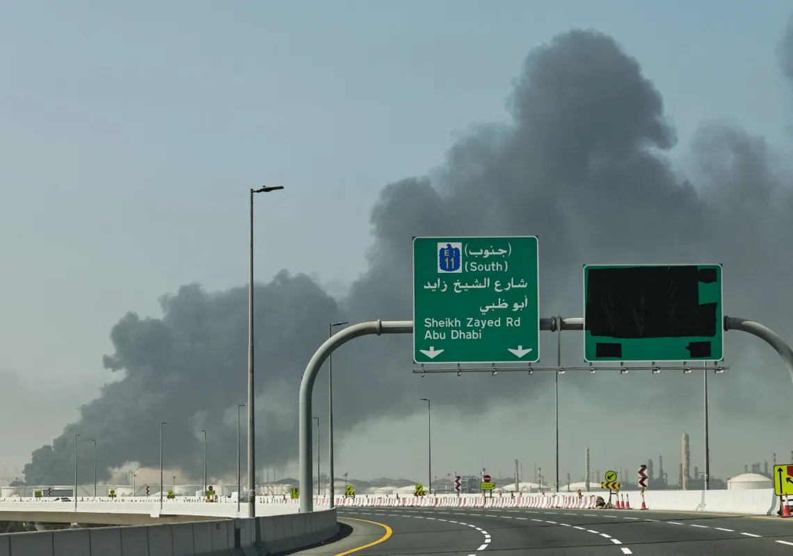 Plumes of smoke near Jebel Ali port after a new Iranian attack on Dubai, on 1 March 2026.
