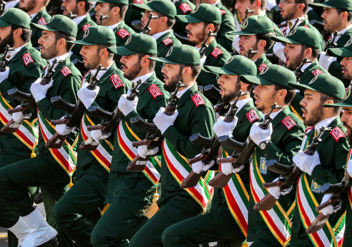 أفراد من الحرس الثوري الإيراني، في عرض عسكري سنوي لمناسبة الذكرى السنوية للحرب العراقية الإيرانية، طهران 22 سبتمبر 2018.