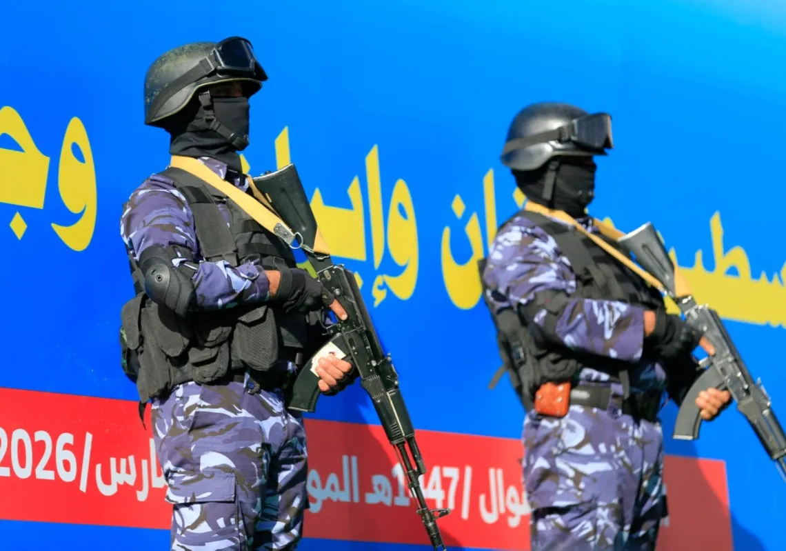 تجمع لأنصار "الحوثيين" في صنعاء دعما لإيران ولبنان وسط الحرب، مع تحذير عبد الملك الحوثي من رد عسكري محتمل، 27 مارس 2026