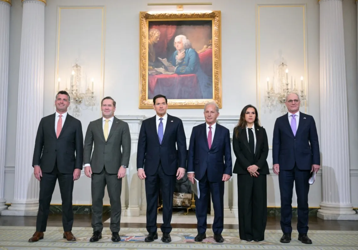 وزير الخارجية الأميركي ماركو روبيو ومستشار وزارة الخارجية مايكل نيدهام، سفير الولايات المتحدة لدى الأمم المتحدة مايك والتز، وسفير الولايات المتحدة في لبنان ميشيل عيسى، وسفيرة لبنان ندى حمادة معوض، وسفير اسرائيل حيئيل ليتر، في واشنطن