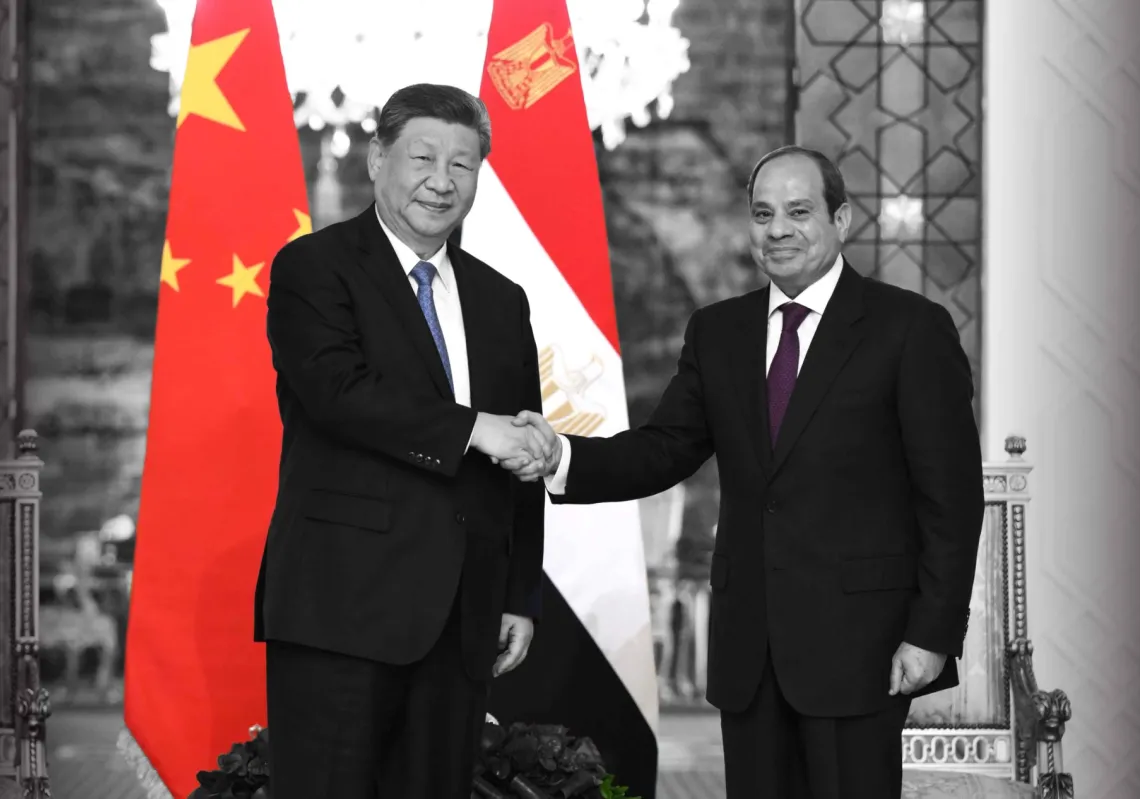 الرئيس الصيني شي جينبينغ، وهو يصافح الرئيس المصري عبد الفتاح السيسي قبل اجتماعهما في القاهرة، مصر، في 2 سبتمبر 2026