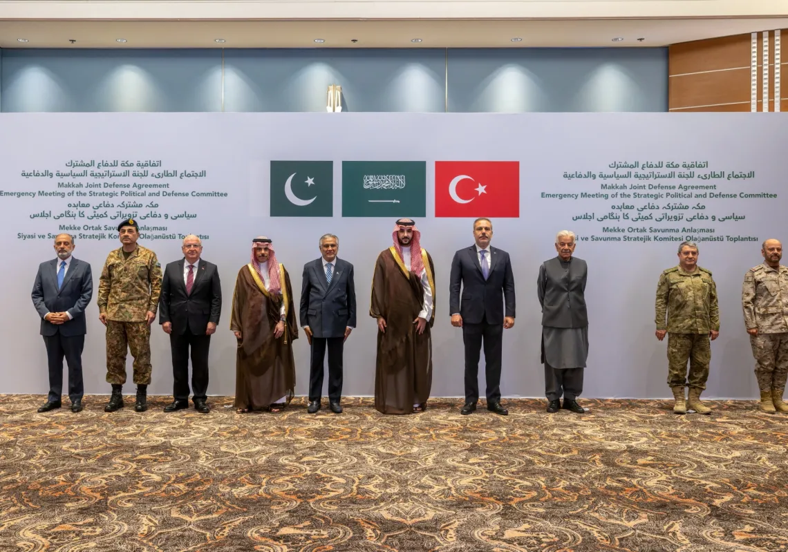 المشاركون في الاجتماع الطارئ للجنة الاستراتيجية السياسية والدفاعية لحلف مكة الدفاعي، في الرياض بالمملكة العربية السعودية، في 5 أكتوبر 2026