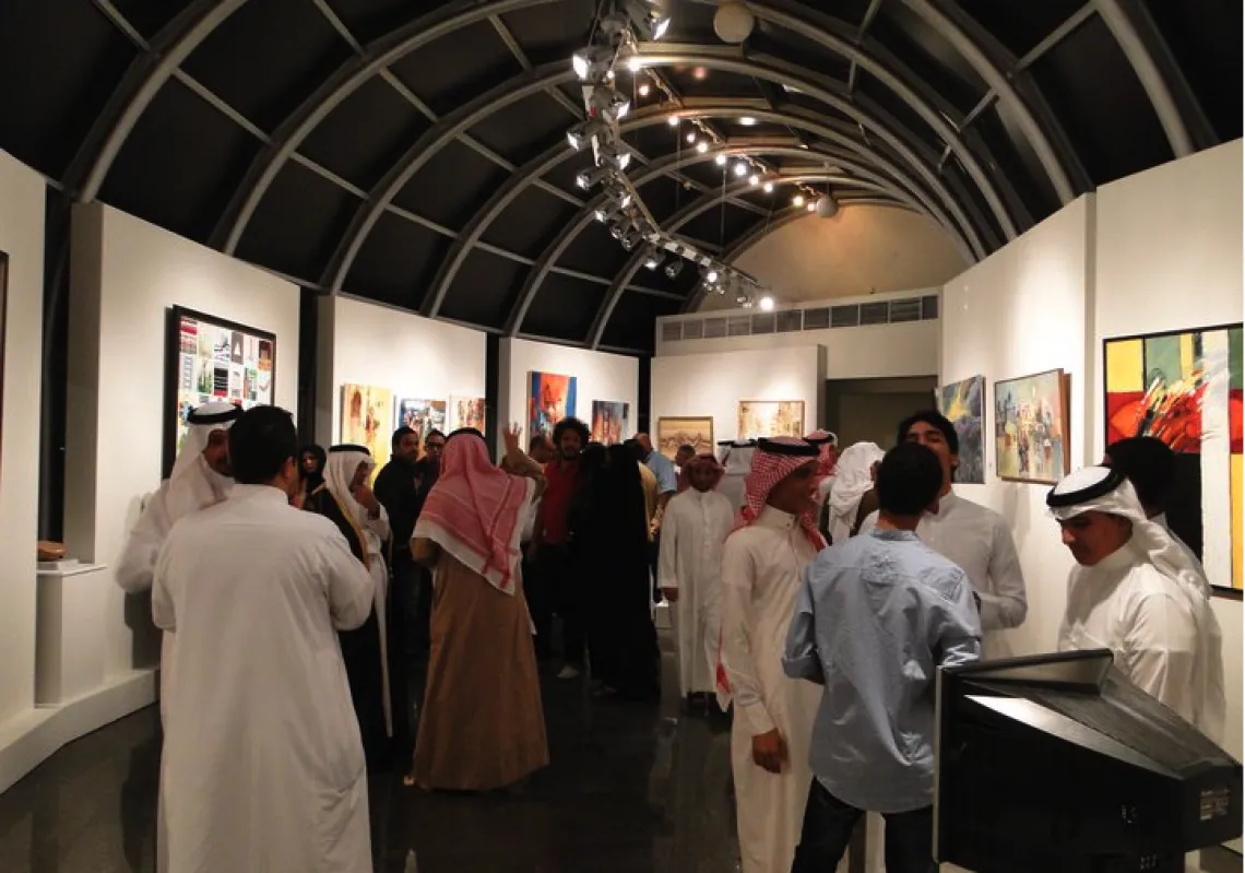طموح النخبة و واقع المجتمع السعودي