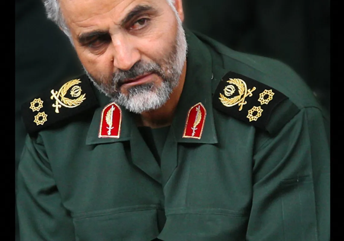 من الضعيف.. أميركا أم رئيسها؟