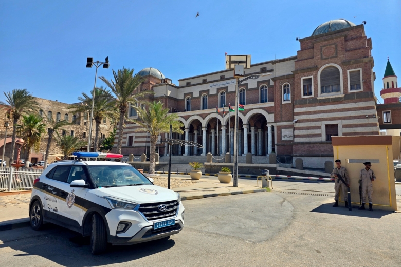 Banks not bullets: A new war front opens up in Libya | Al Majalla