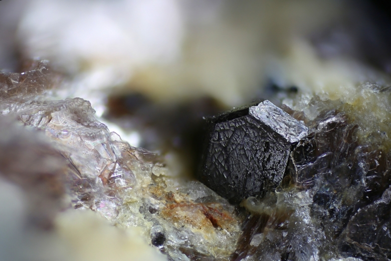 Thorium Rocks Thorium: Egypt’s mineral treasure lying in its black sands | Al Majalla